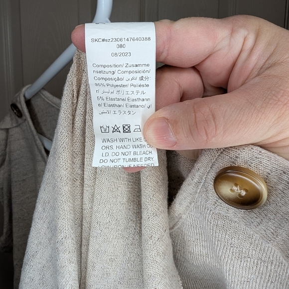 Shein Curve Women's Size 18 (3X) Smoky Tan Batwing Button Detail Blouse - Picture 4 of 4